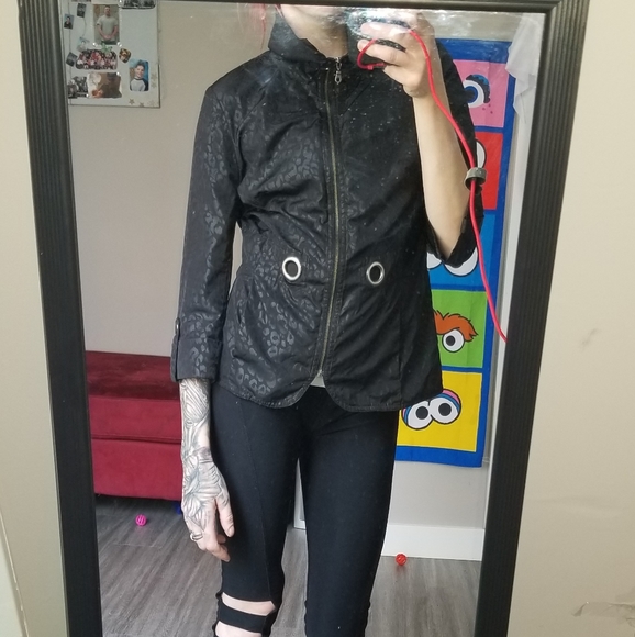 Tribal jacket - Picture 8 of 8